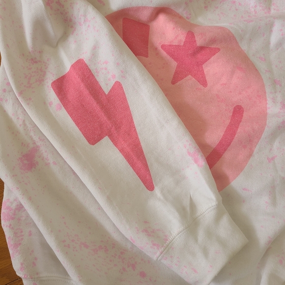 NWOT Splatter Happy Face Crew Neck Sweatshirt Size Small - Picture 4 of 6